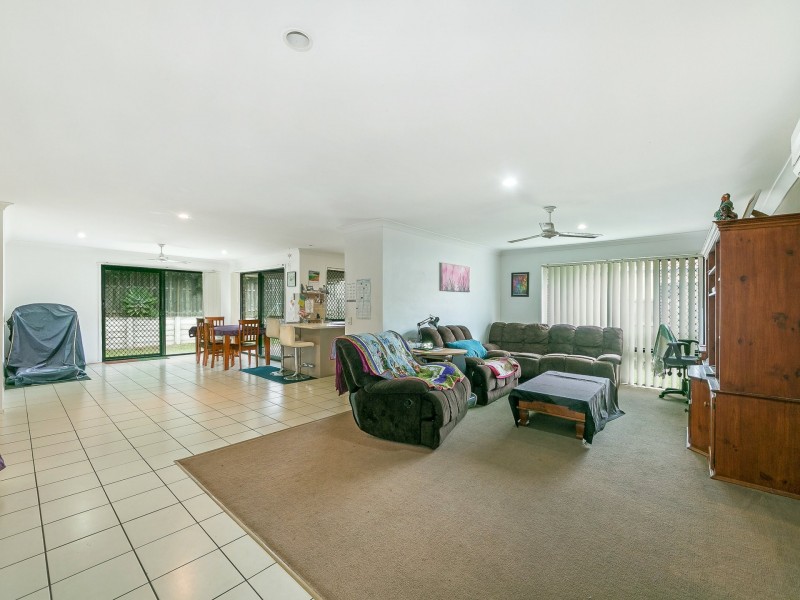 8 Nancybell Court, Bellmere QLD 4510