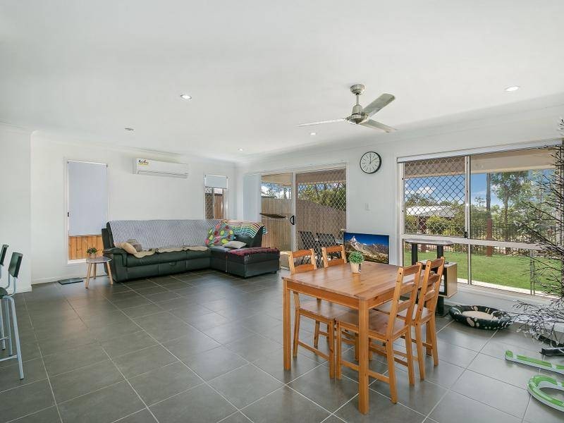 16 Serene Circuit, Narangba QLD 4504