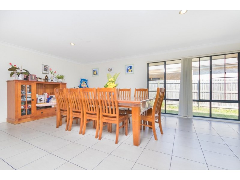 2 Lacebark Street, Morayfield QLD 4506