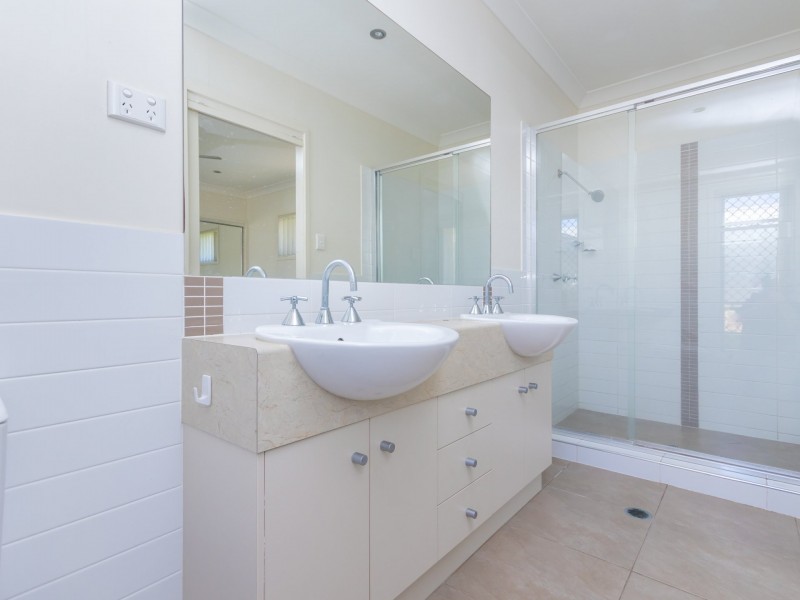 8 Silverbirch Court, Upper Caboolture QLD 4510