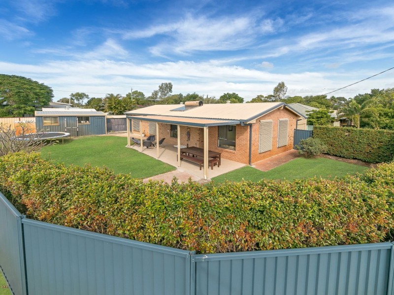 1 Moatah Drive, Beachmere QLD 4510