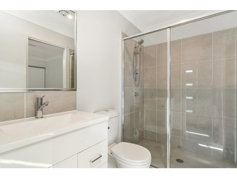 2/20 Sterling Road, Morayfield QLD 4506