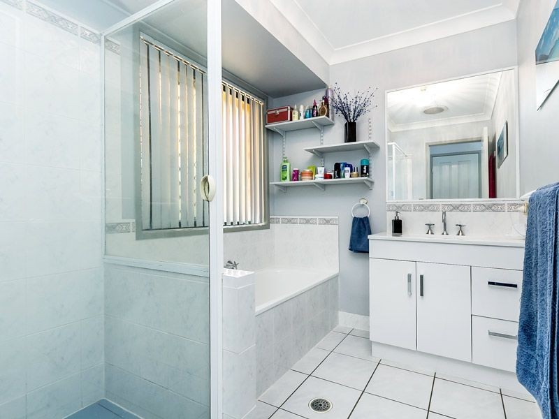 4 Yarrow Court, Upper Caboolture QLD 4510