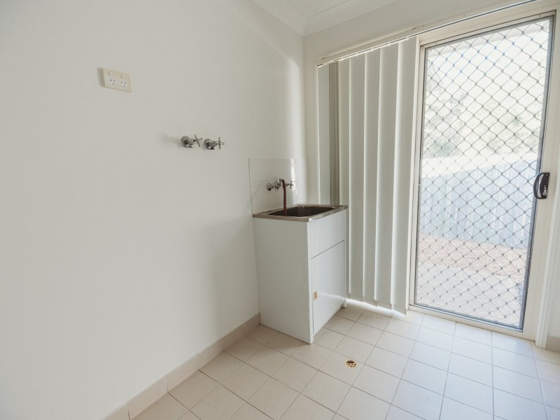 52 Corrimal Place, Sandstone Point QLD 4511