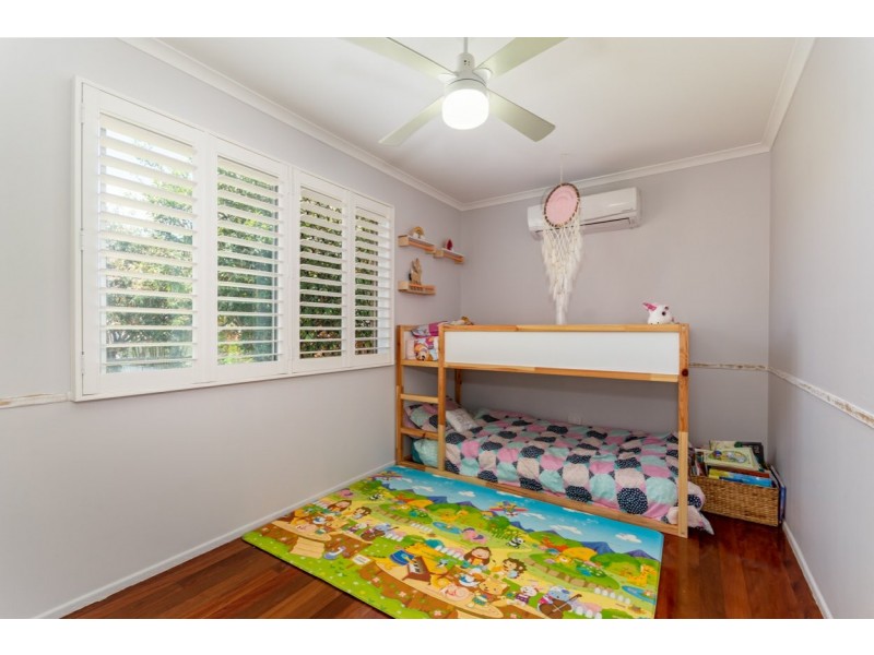 54 Benson Street, Scarborough QLD 4020