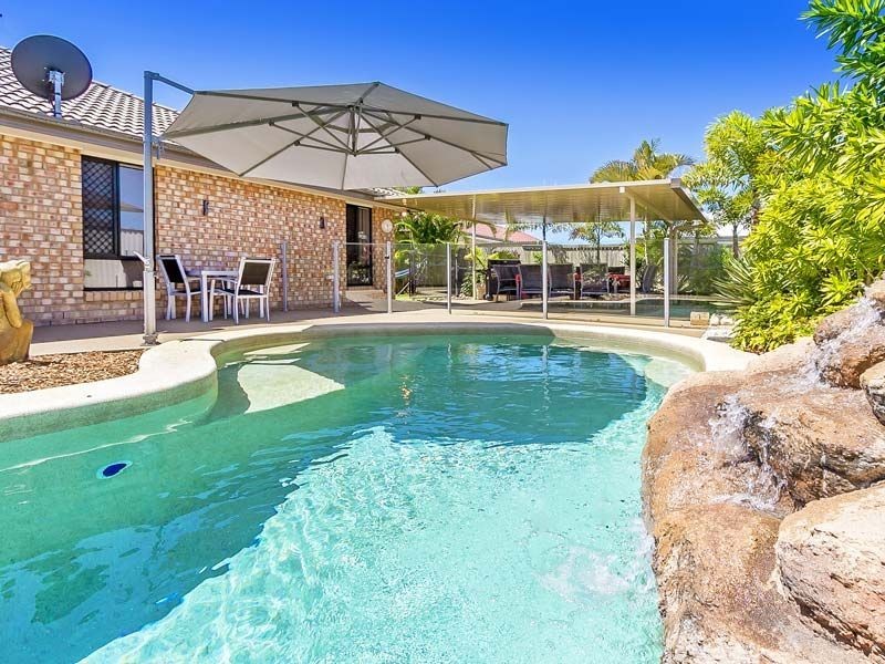 8 Crawford Street, Caboolture QLD 4510