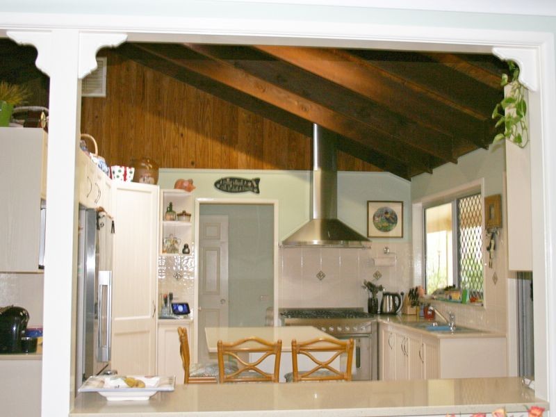 82 Collins Street, Moorina QLD 4506