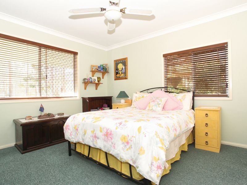 82 Collins Street, Moorina QLD 4506
