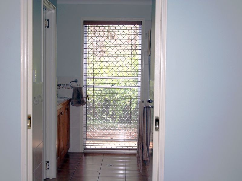 82 Collins Street, Moorina QLD 4506