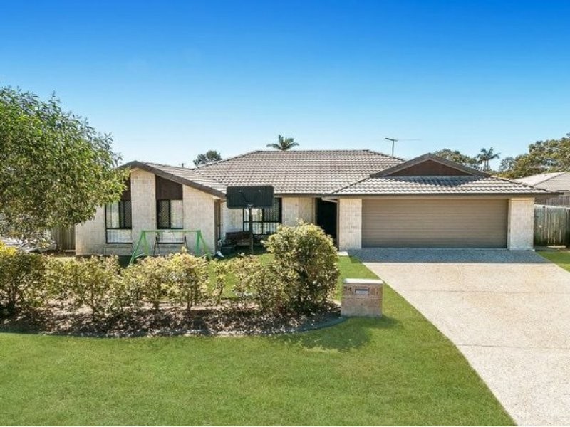 54 Sandheath Place, Ningi QLD 4511
