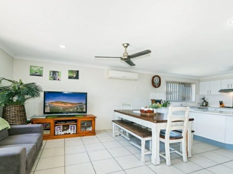 54 Sandheath Place, Ningi QLD 4511