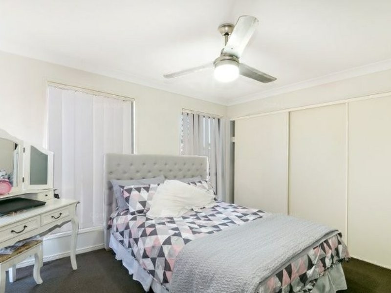 54 Sandheath Place, Ningi QLD 4511