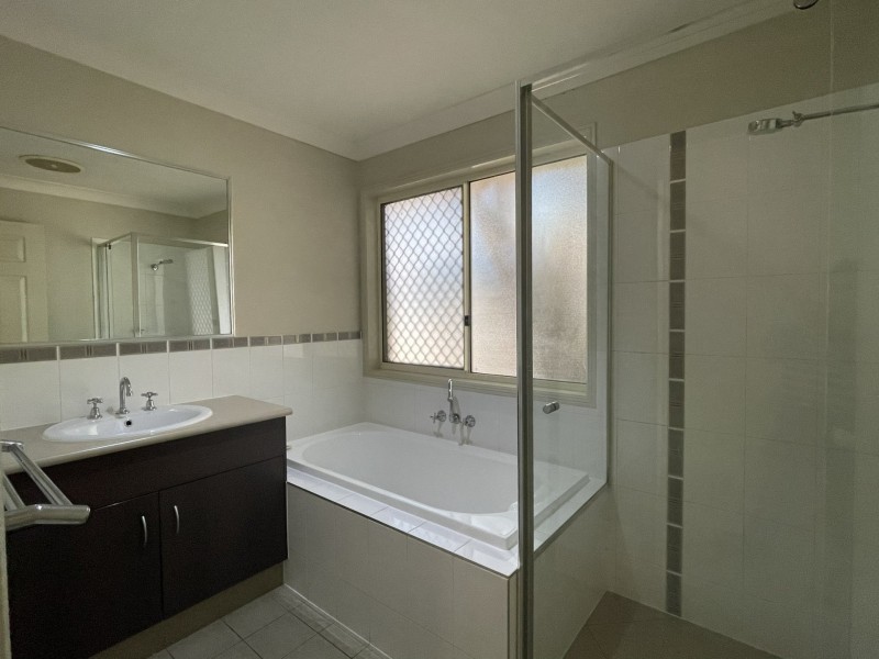 4 Mayes Circuit, Caboolture QLD 4510