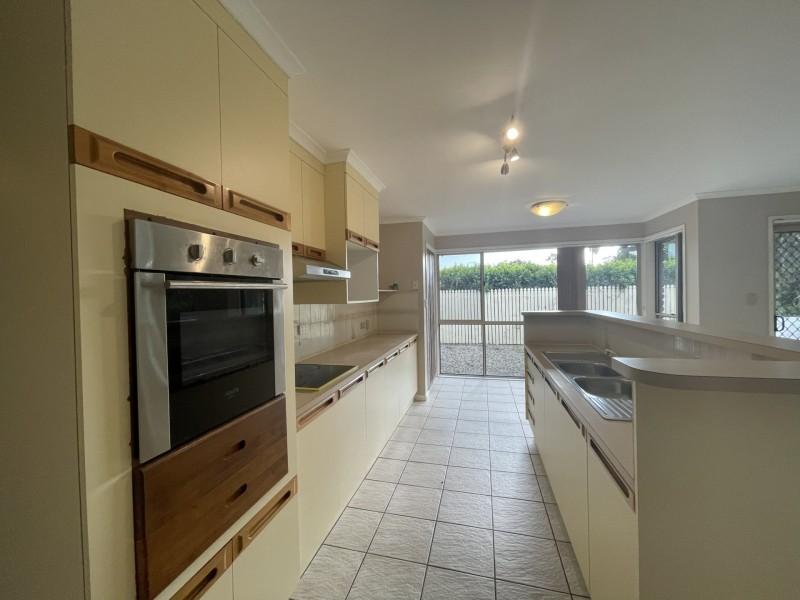 32 Firetail Court, Morayfield QLD 4506