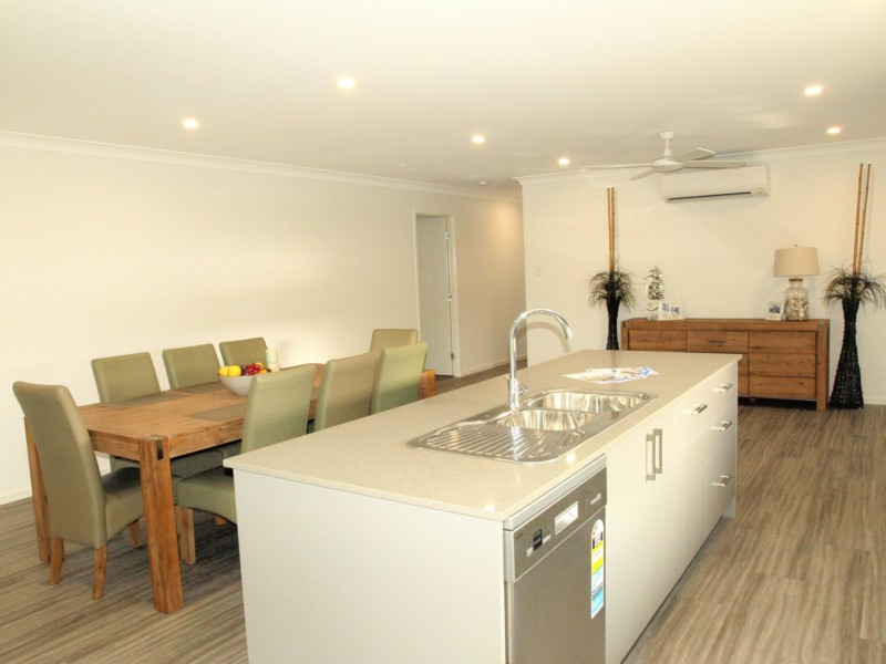 24 Woodvamp Court, Caboolture QLD 4510