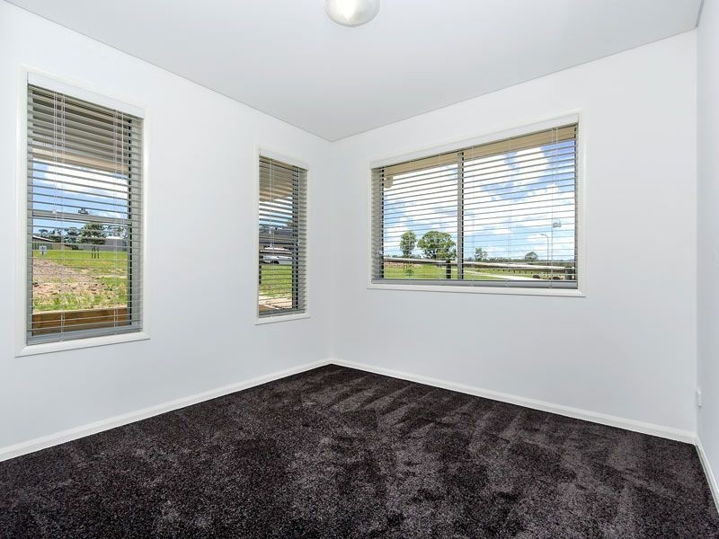 86 Sippel Drive, Woodford QLD 4514