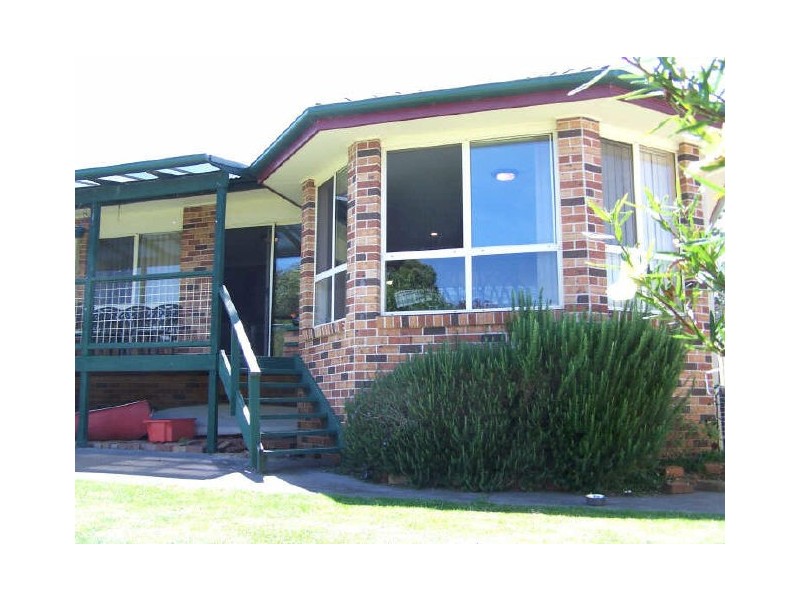 12 Wasshaven Cl, Wrights Beach NSW 2540