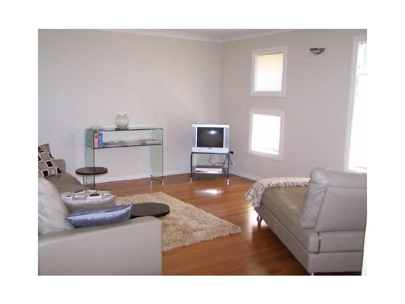 3 Lambs Crescent, Vincentia NSW 2540