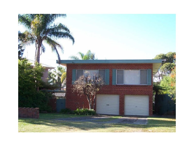 4 Lambs Crescent, Vincentia NSW 2540