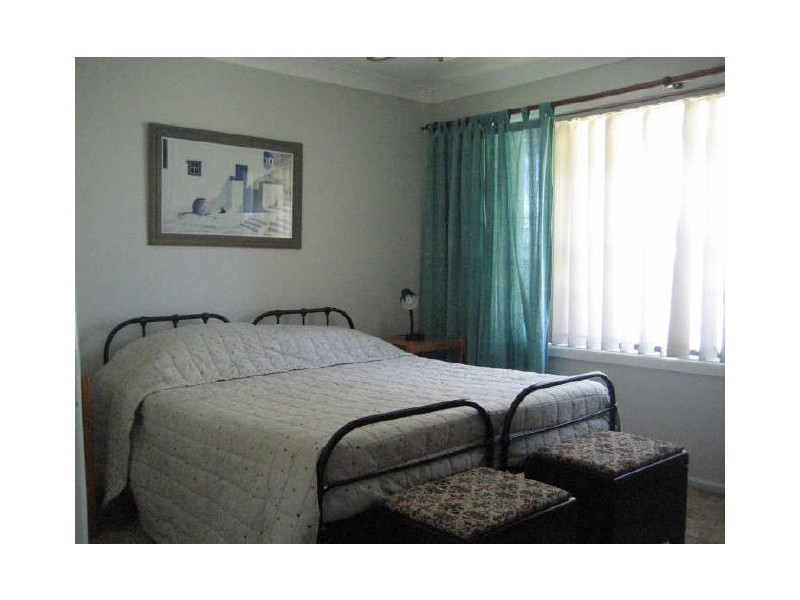 18 Wattle Ave, Sanctuary Point NSW 2540