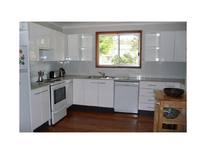 422 Elizabeth Drive, Vincentia NSW 2540