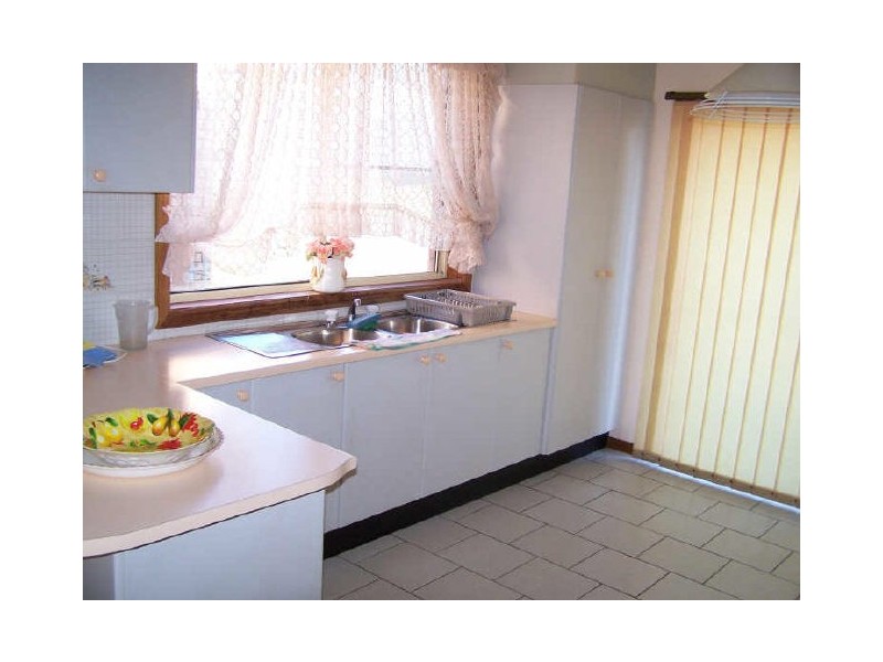 24 Excellent St, Vincentia NSW 2540