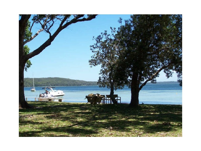 12 Deakin Street, Wrights Beach NSW 2540