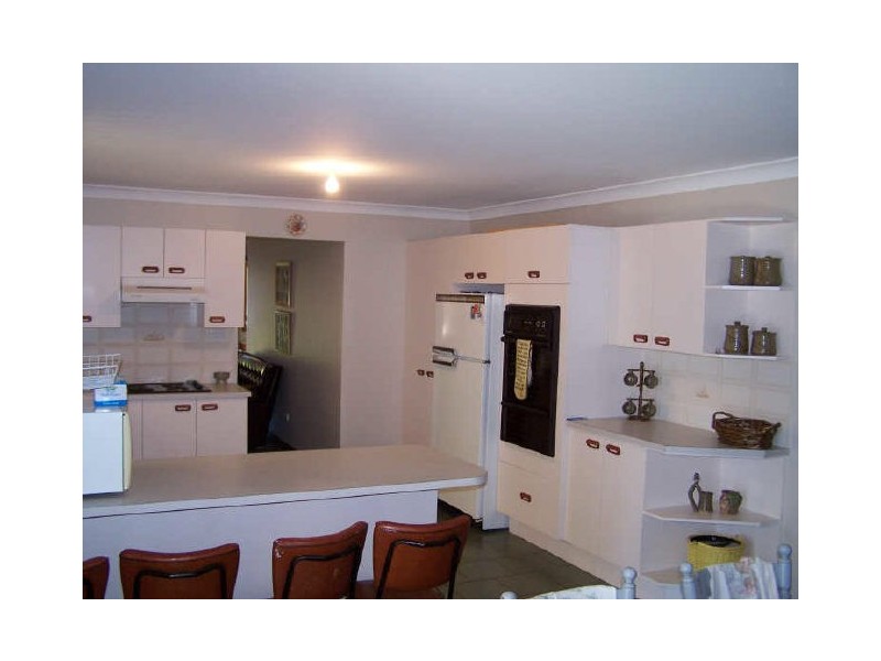 37 Duncan St, Vincentia NSW 2540