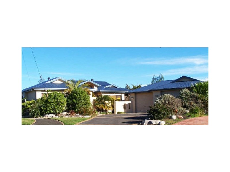 8 Raven Cl, Vincentia NSW 2540