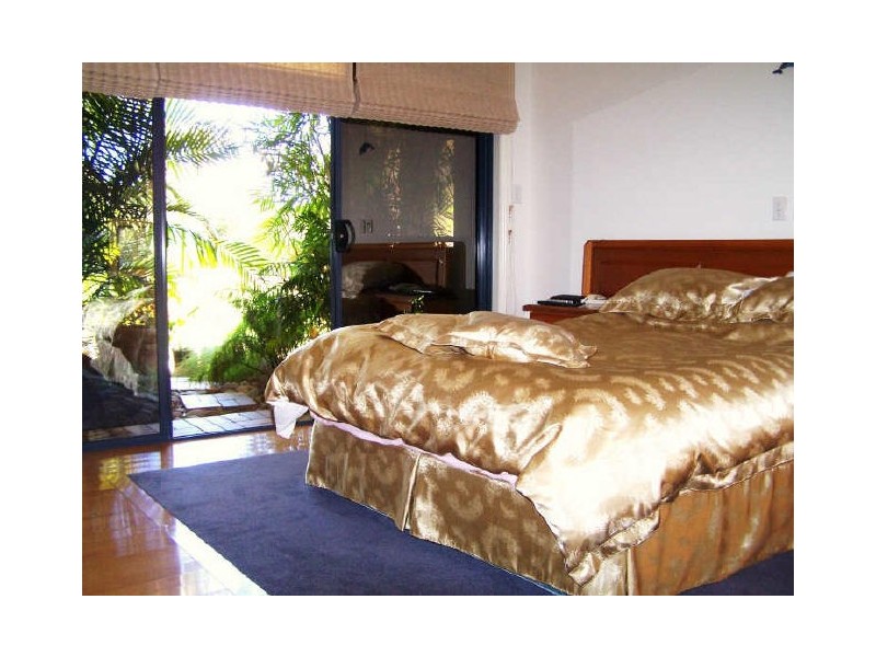 8 Raven Cl, Vincentia NSW 2540