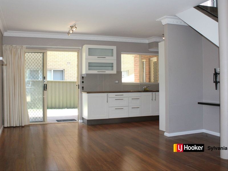 1/92 Port Hacking Road, Sylvania NSW 2224