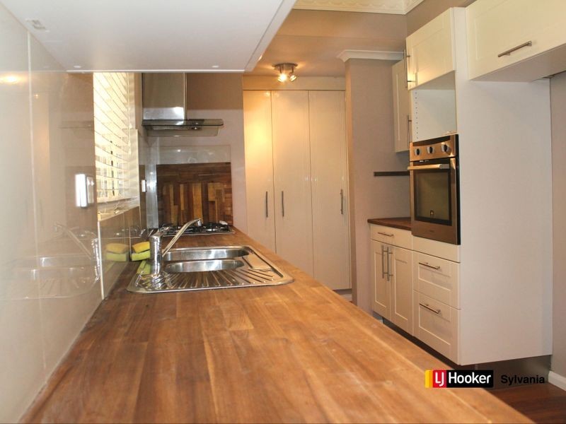 1/92 Port Hacking Road, Sylvania NSW 2224