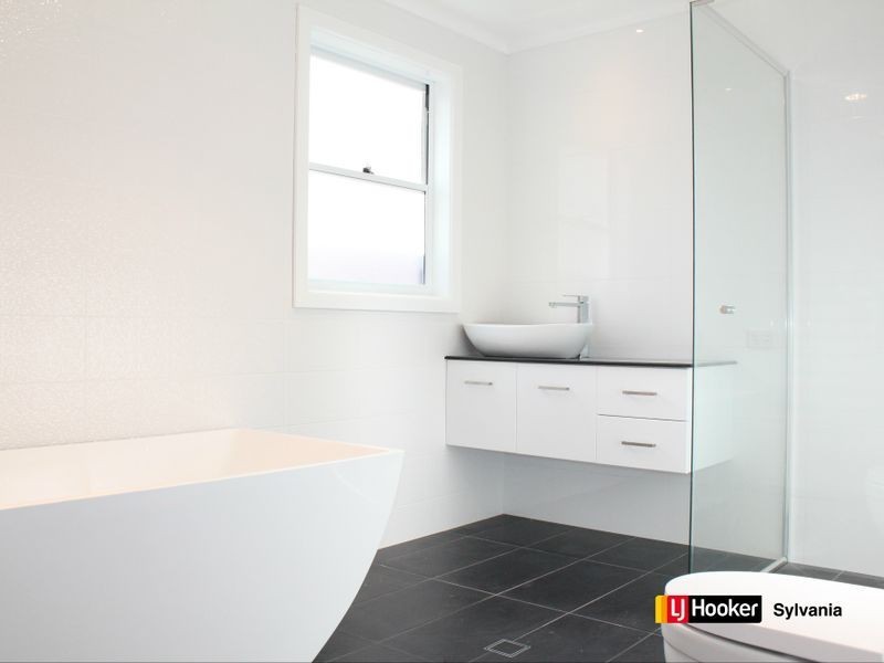 24 Poulter Avenue, Engadine NSW 2233