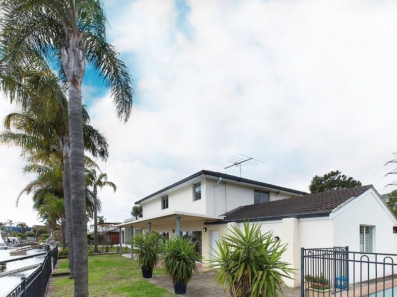 218 Belgrave Esplanade, Sylvania Waters NSW 2224