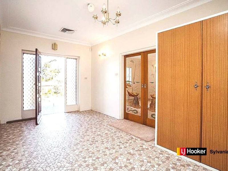 Moorebank NSW 2170