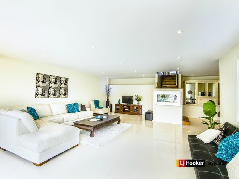 6 Alexander Street, Sylvania NSW 2224