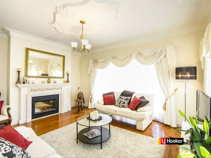 6 Alexander Street, Sylvania NSW 2224