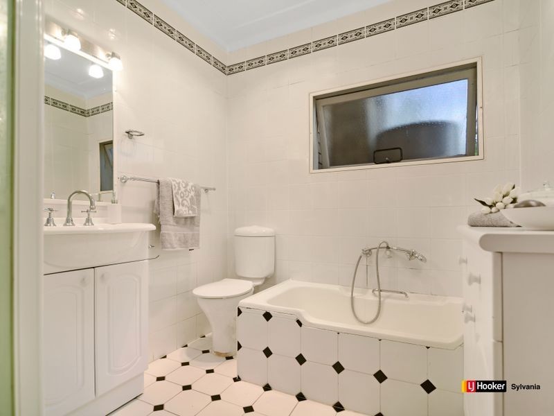 4 Nymboida Crescent, Sylvania Waters NSW 2224