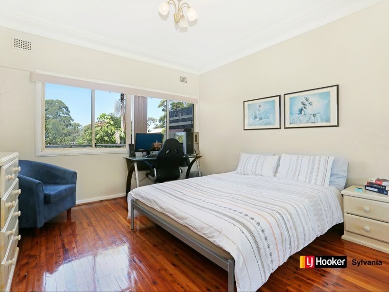 221 Princes Highway, Sylvania NSW 2224