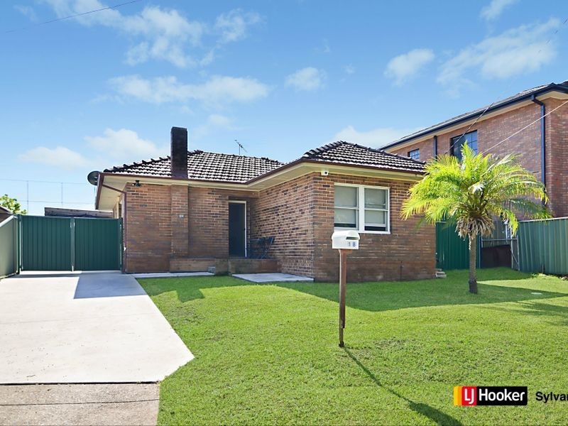 18 Baralga Crescent, Riverwood NSW 2210