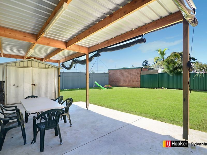 18 Baralga Crescent, Riverwood NSW 2210