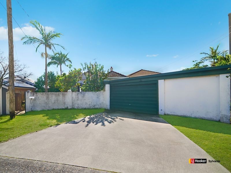 12A Belgrave Esplanade, Sylvania NSW 2224