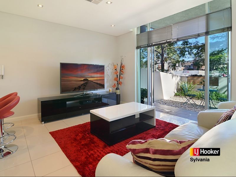 2/14-20 Madeira Street, Sylvania NSW 2224