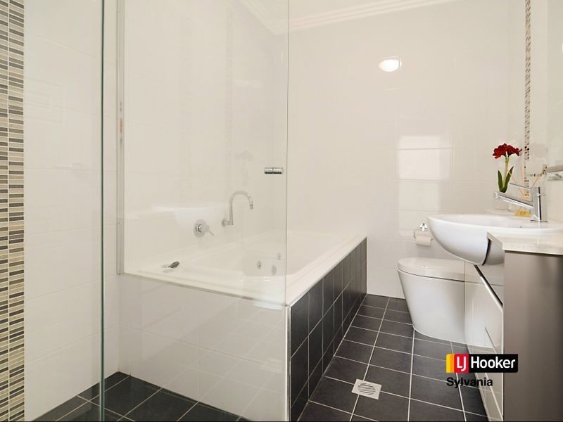 2/14-20 Madeira Street, Sylvania NSW 2224