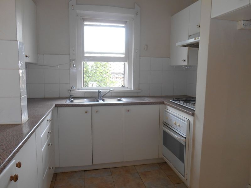 1 Stephenson Road, Roselands NSW 2196