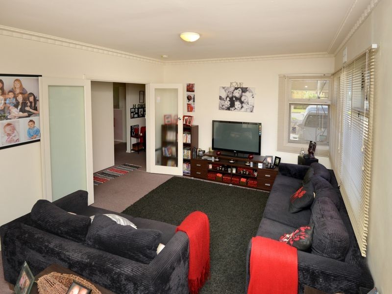 1/8 Poplar Street, Newcomb VIC 3219