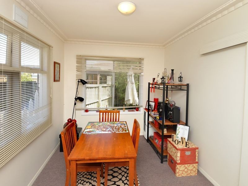 1/8 Poplar Street, Newcomb VIC 3219