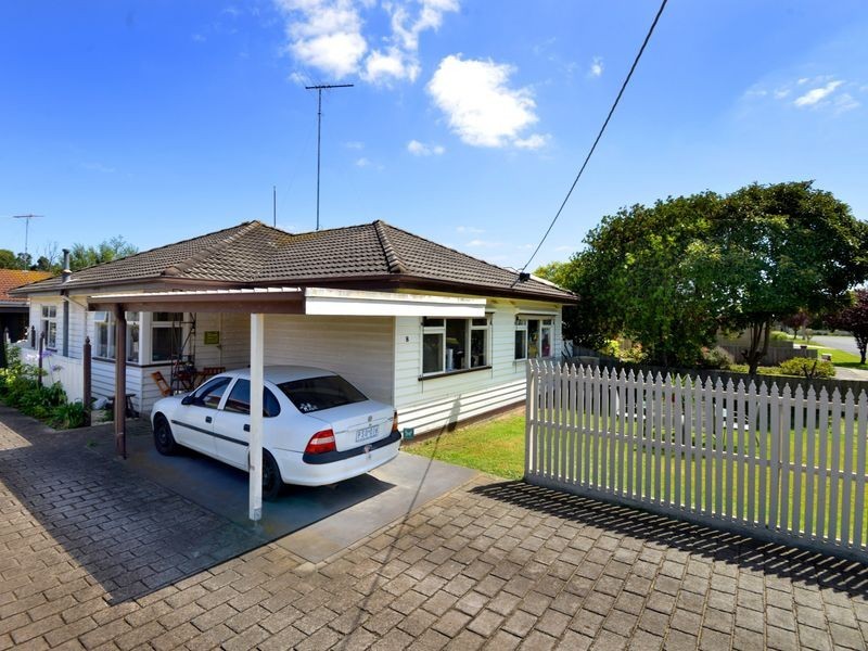 1/8 Poplar Street, Newcomb VIC 3219