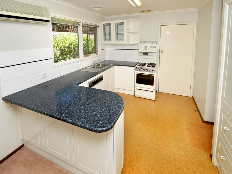 5 Wirth Court, Newcomb VIC 3219