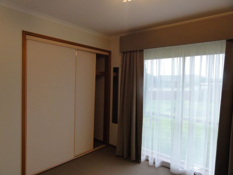 4 Universe Court, Whittington VIC 3219